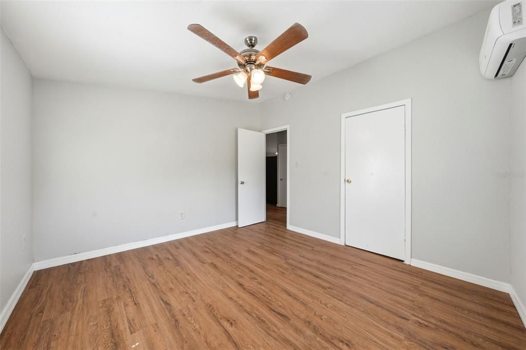 En Venta: $299,997 (4 camas, 2 baños, 2128 Pies cuadrados)