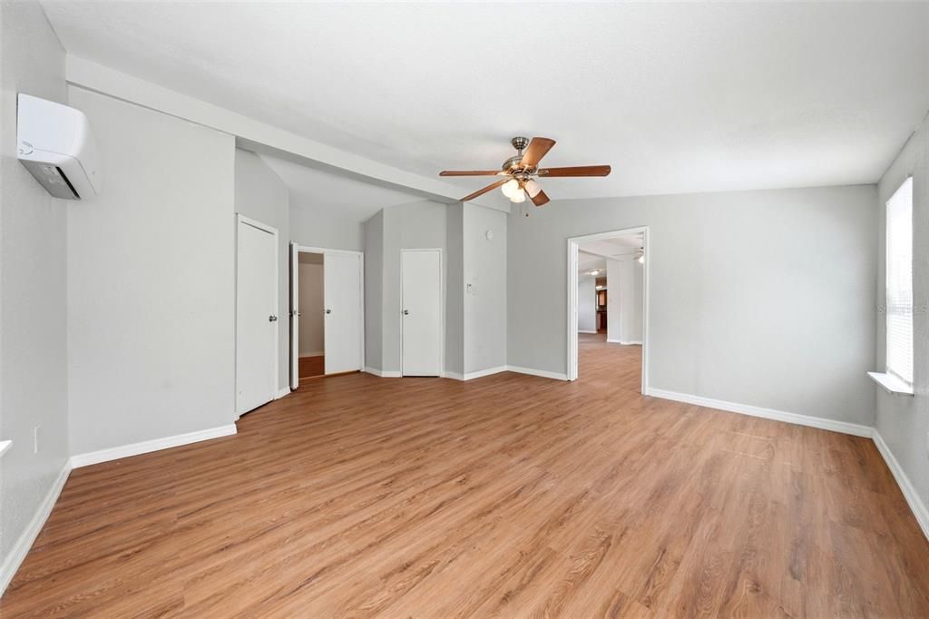 En Venta: $299,997 (4 camas, 2 baños, 2128 Pies cuadrados)