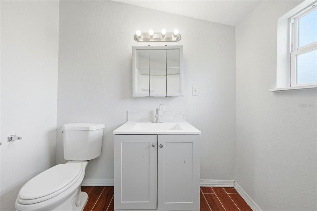 En Venta: $299,997 (4 camas, 2 baños, 2128 Pies cuadrados)