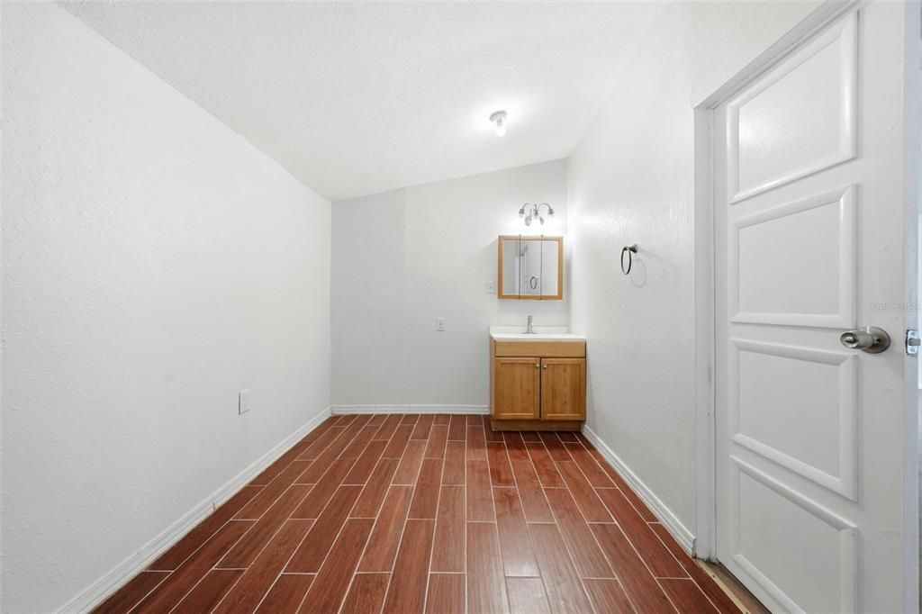 En Venta: $299,997 (4 camas, 2 baños, 2128 Pies cuadrados)