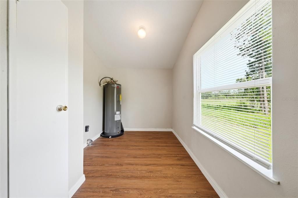 En Venta: $299,997 (4 camas, 2 baños, 2128 Pies cuadrados)