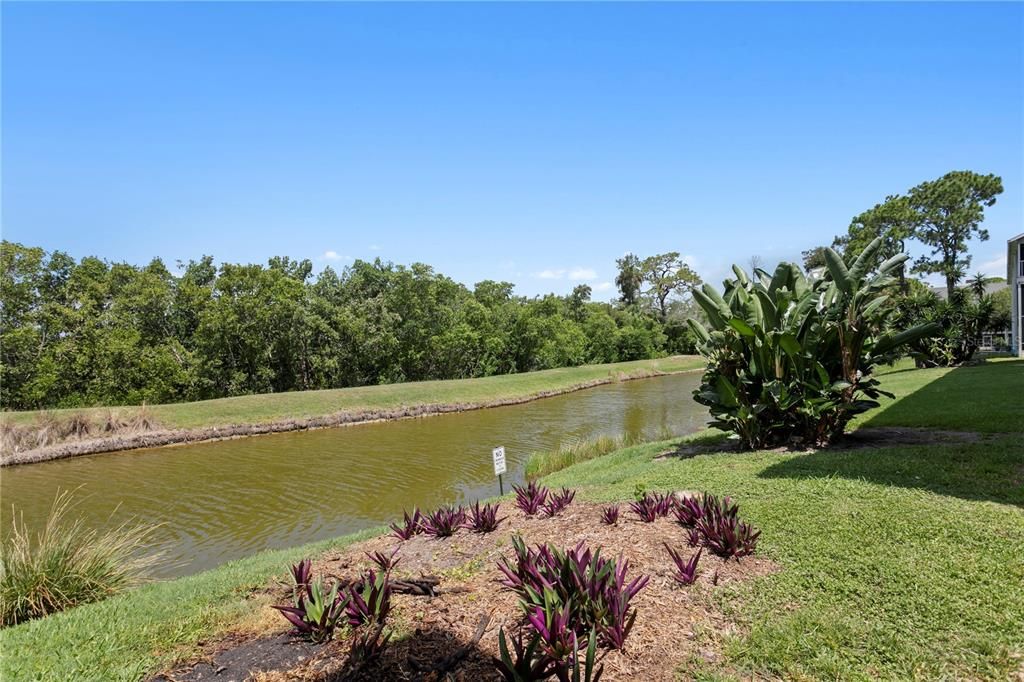 For Sale: $399,000 (3 beds, 4 baths, 1998 Square Feet)