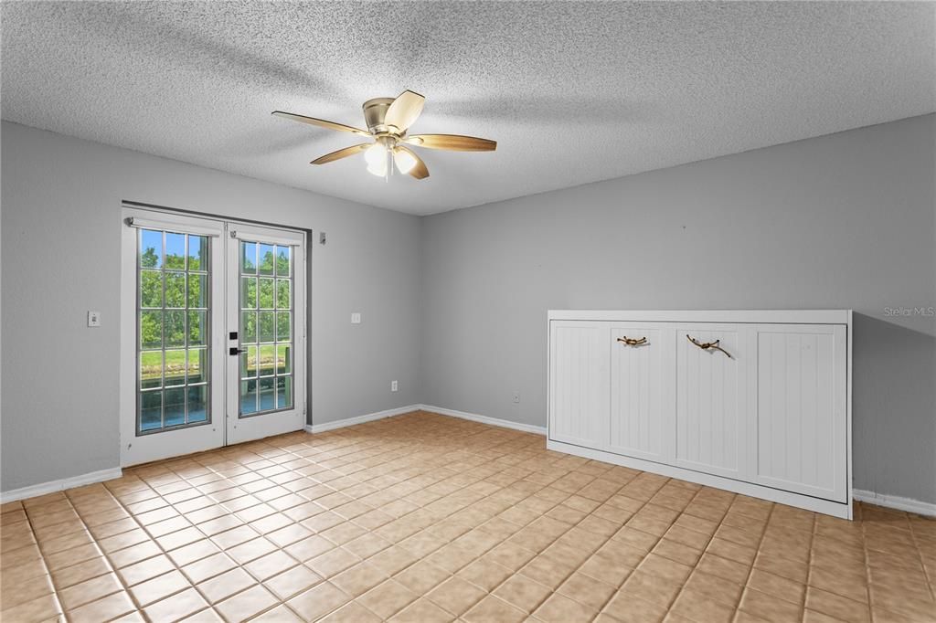 For Sale: $399,000 (3 beds, 4 baths, 1998 Square Feet)