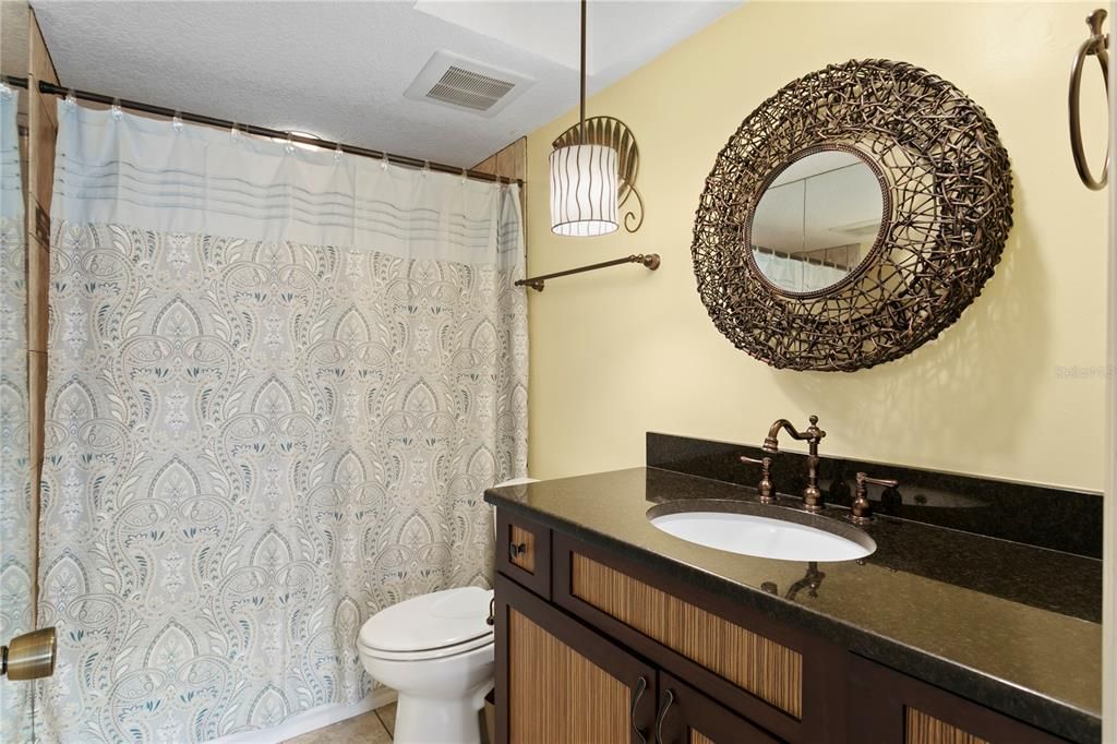 For Sale: $399,000 (3 beds, 4 baths, 1998 Square Feet)