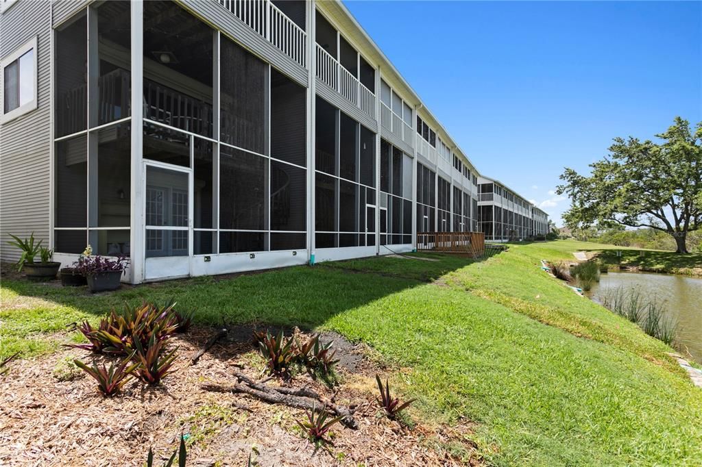 For Sale: $399,000 (3 beds, 4 baths, 1998 Square Feet)