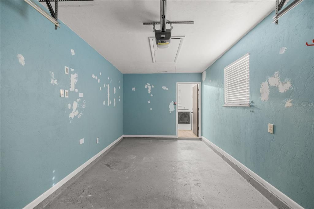 Activo con contrato: $244,500 (3 camas, 2 baños, 1072 Pies cuadrados)