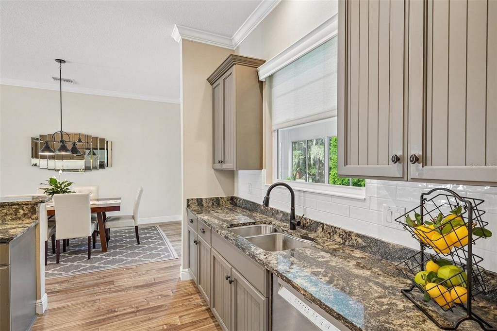 На продажу: $399,000 (3 спален, 2 ванн, 1722 Квадратных фут)