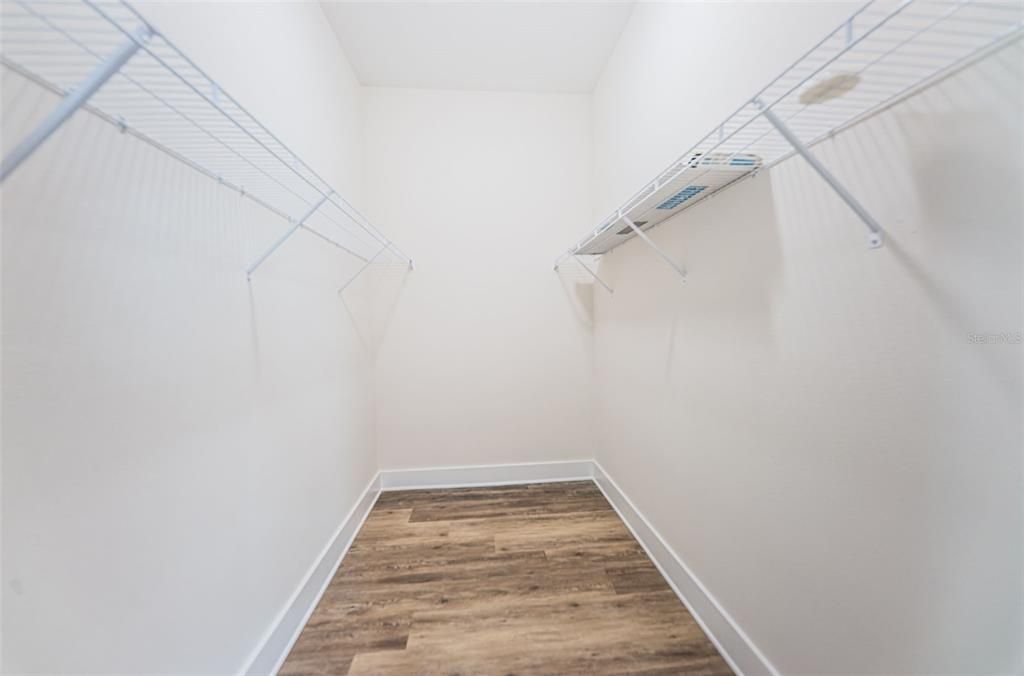 En Venta: $450,000 (3 camas, 2 baños, 1835 Pies cuadrados)