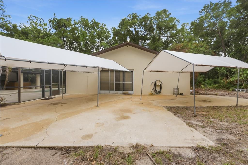 Activo con contrato: $429,900 (3 camas, 2 baños, 1402 Pies cuadrados)