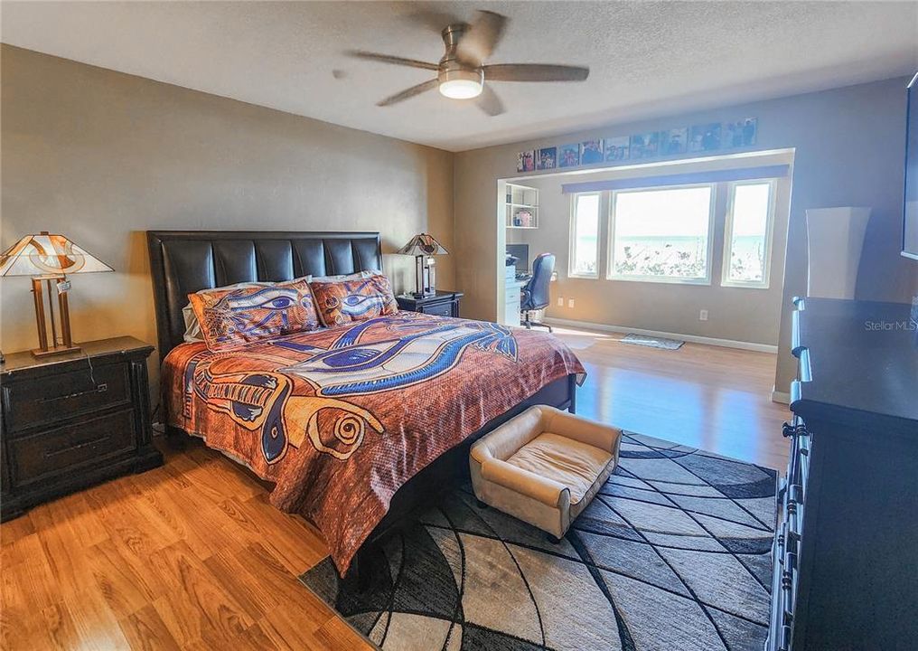 В аренду: $4,995 (3 спален, 2 ванн, 1855 Квадратных фут)