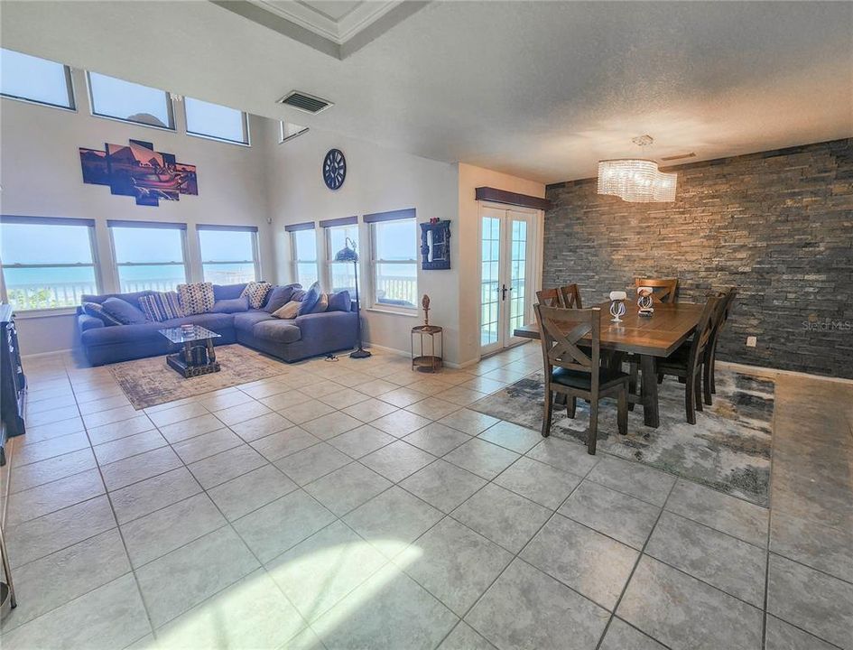 В аренду: $4,995 (3 спален, 2 ванн, 1855 Квадратных фут)