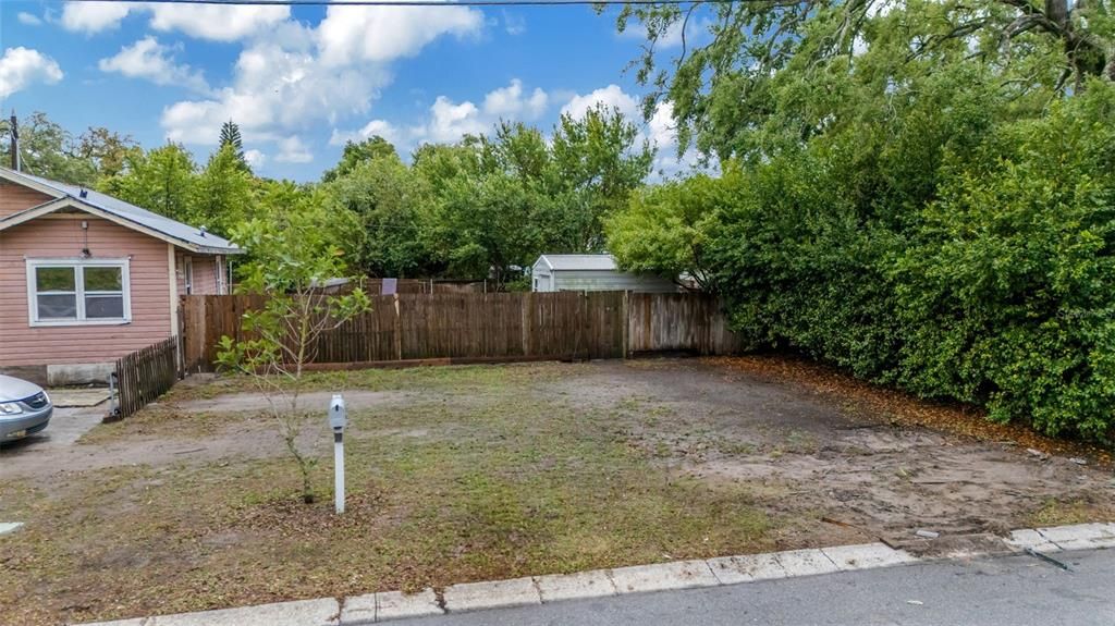 En Venta: $90,000 (0.08 acres)