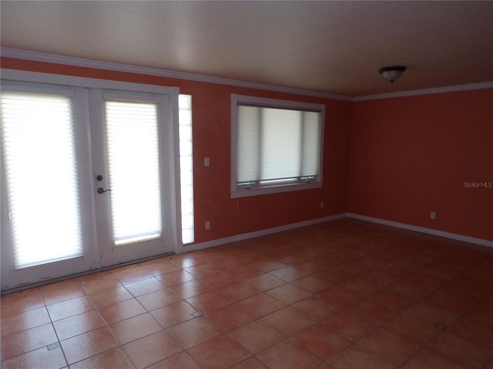 В аренду: $2,400 (3 спален, 2 ванн, 1698 Квадратных фут)