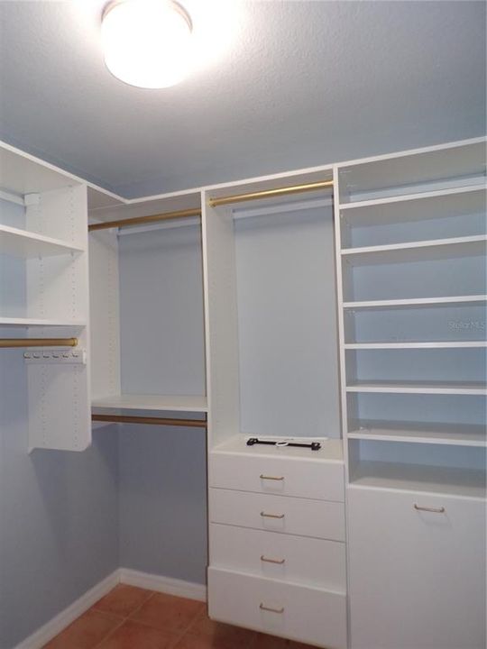 В аренду: $2,400 (3 спален, 2 ванн, 1698 Квадратных фут)