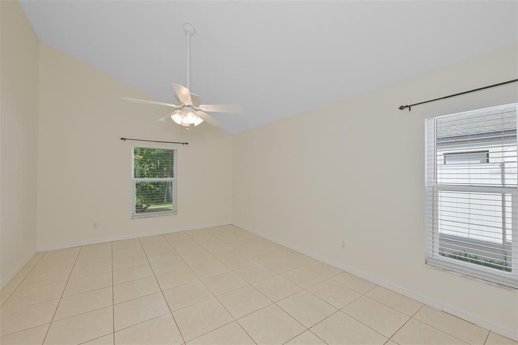 В аренду: $2,295 (3 спален, 2 ванн, 1771 Квадратных фут)