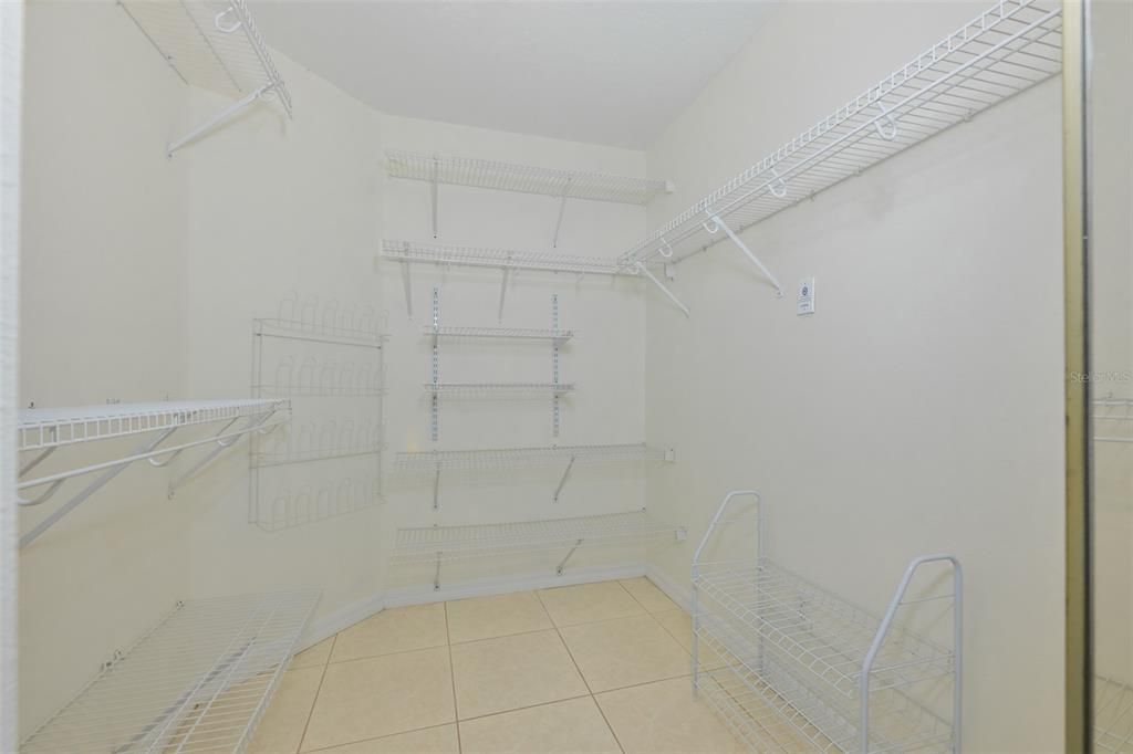 В аренду: $2,295 (3 спален, 2 ванн, 1771 Квадратных фут)