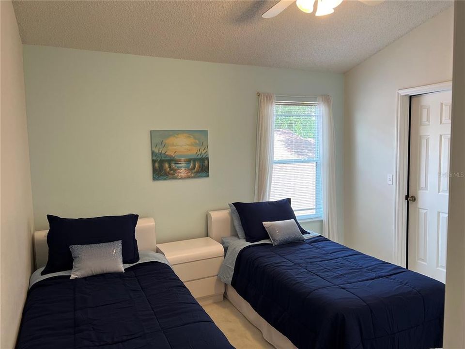 En Venta: $399,900 (5 camas, 2 baños, 2359 Pies cuadrados)