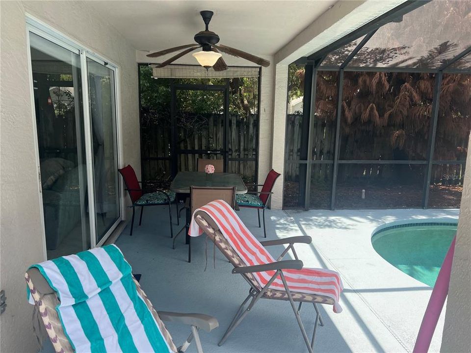 En Venta: $399,900 (5 camas, 2 baños, 2359 Pies cuadrados)