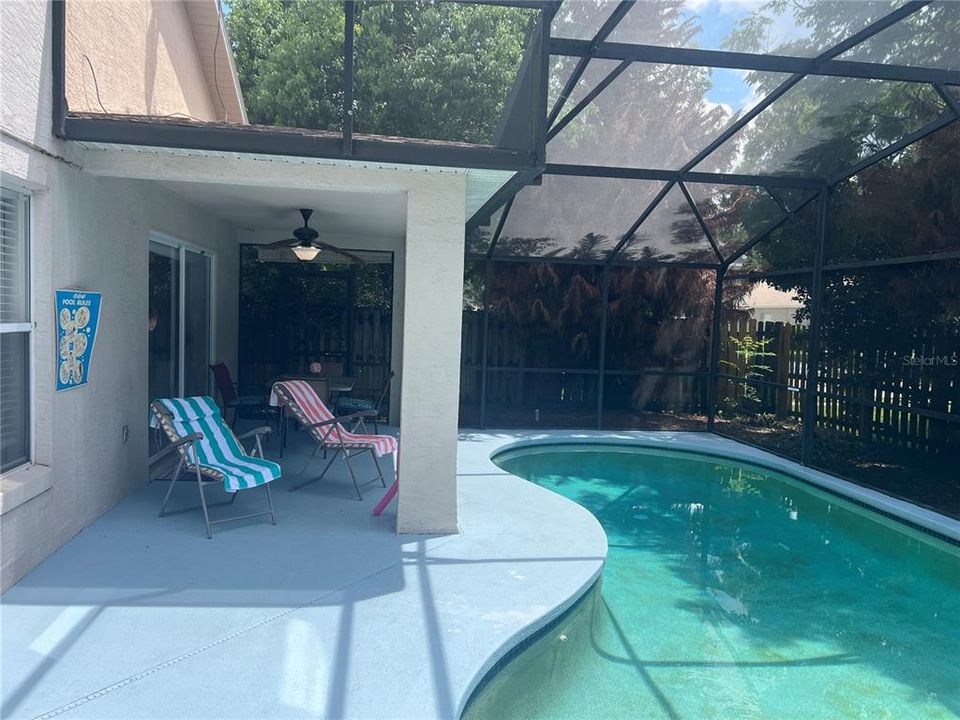 En Venta: $399,900 (5 camas, 2 baños, 2359 Pies cuadrados)