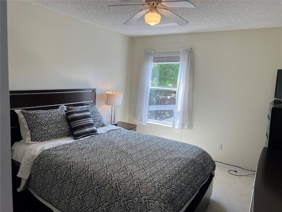 En Venta: $399,900 (5 camas, 2 baños, 2359 Pies cuadrados)