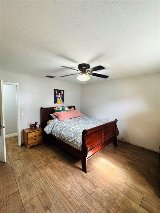 For Sale: $350,000 (4 beds, 2 baths, 2188 Square Feet)