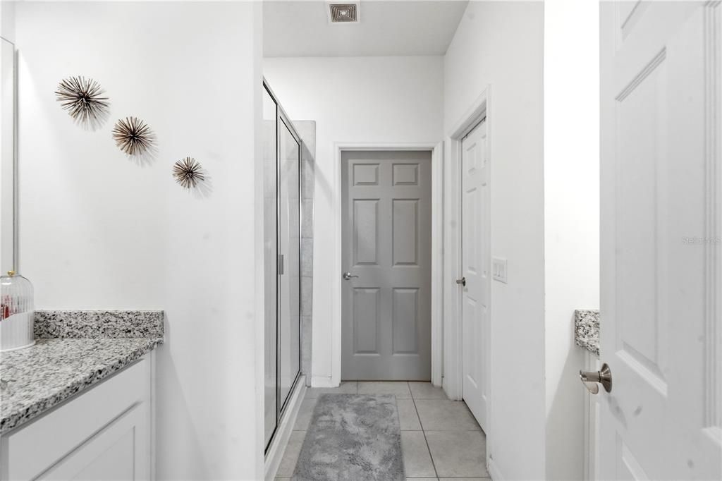 For Sale: $399,990 (4 beds, 2 baths, 1833 Square Feet)