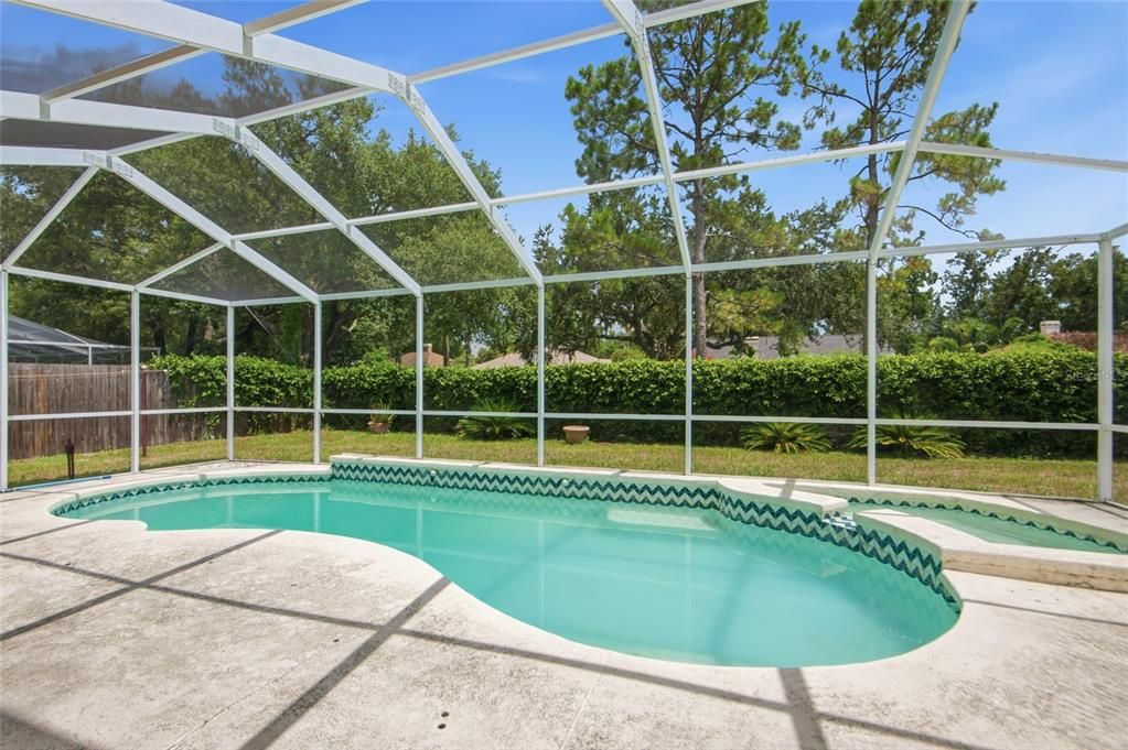 For Sale: $399,900 (4 beds, 2 baths, 2092 Square Feet)