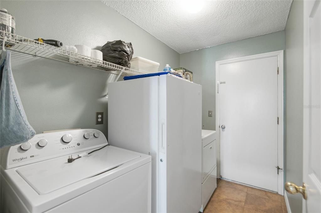For Sale: $399,900 (4 beds, 2 baths, 2092 Square Feet)