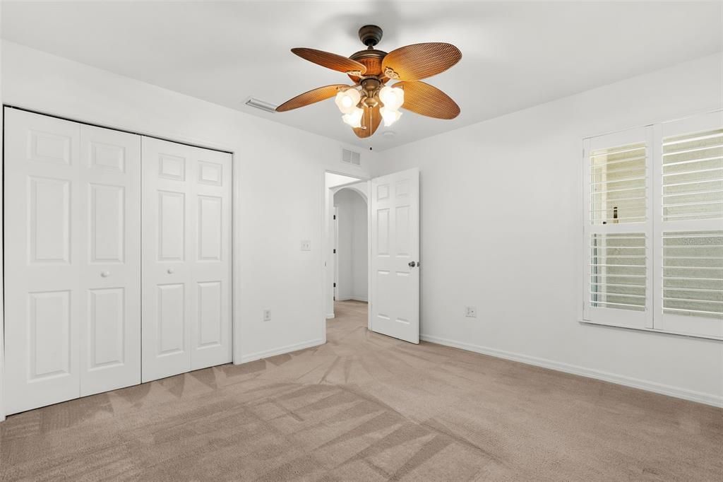 For Sale: $199,000 (2 beds, 2 baths, 1272 Square Feet)