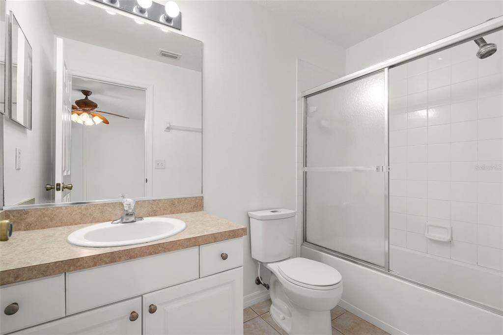 For Sale: $199,000 (2 beds, 2 baths, 1272 Square Feet)