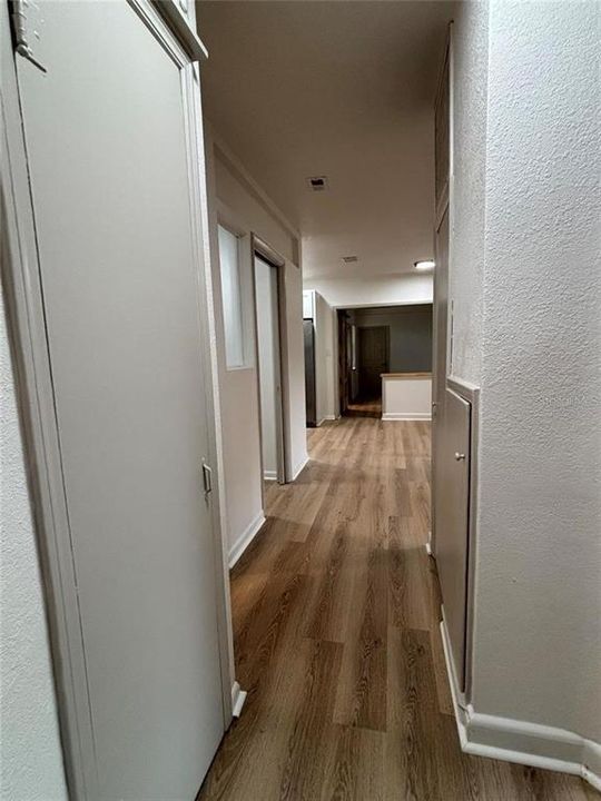 На продажу: $359,900 (4 спален, 3 ванн, 2048 Квадратных фут)