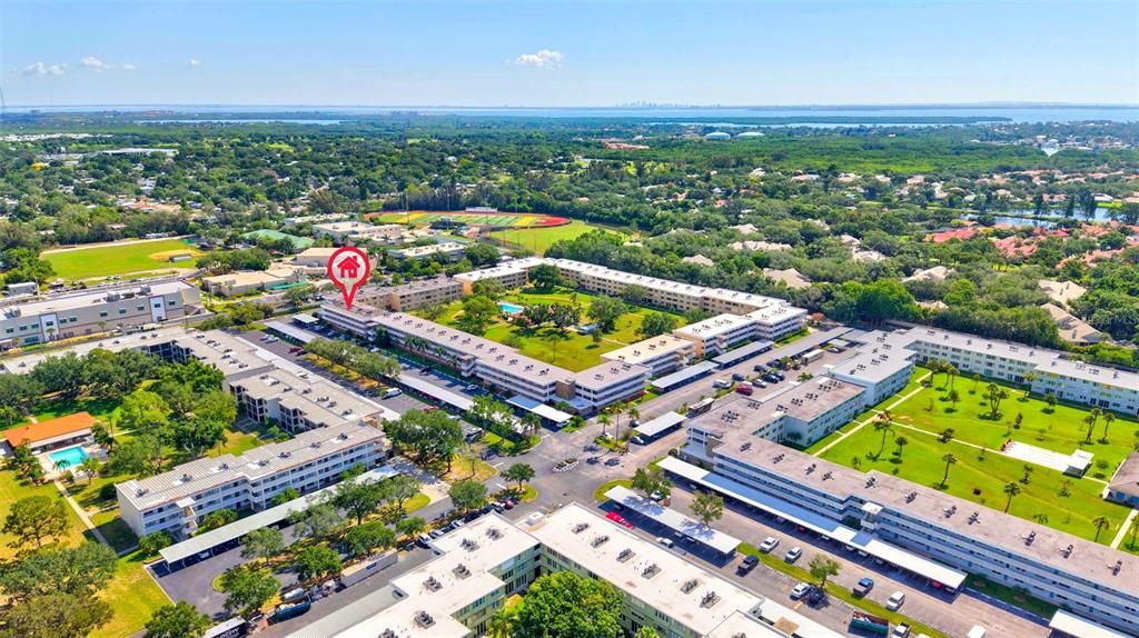На продажу: $249,999 (2 спален, 2 ванн, 1035 Квадратных фут)