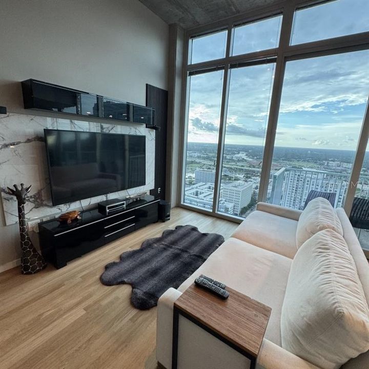 На продажу: $449,990 (1 спален, 1 ванн, 696 Квадратных фут)