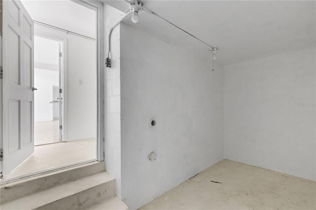 На продажу: $349,900 (3 спален, 2 ванн, 1345 Квадратных фут)