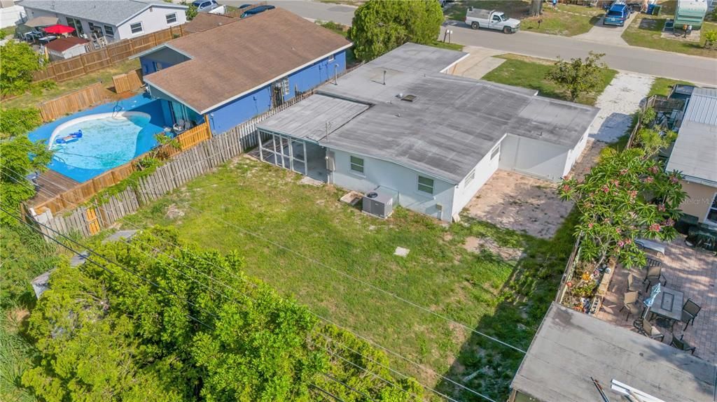 На продажу: $349,900 (3 спален, 2 ванн, 1345 Квадратных фут)