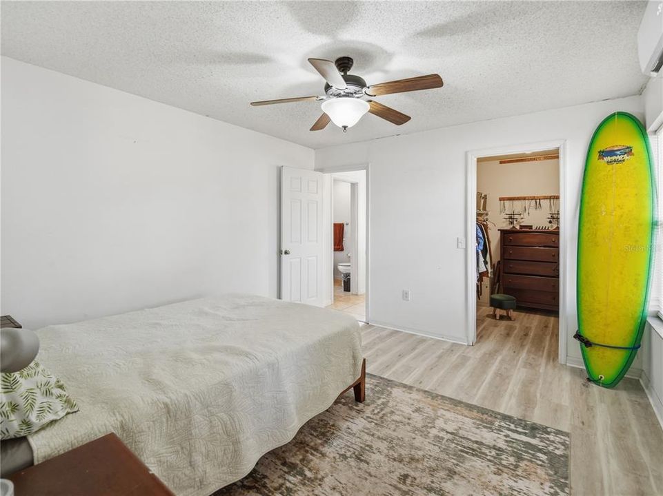 En Venta: $320,000 (3 camas, 3 baños, 1644 Pies cuadrados)