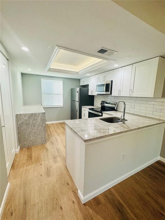 For Rent: $1,895 (2 beds, 2 baths, 879 Square Feet)