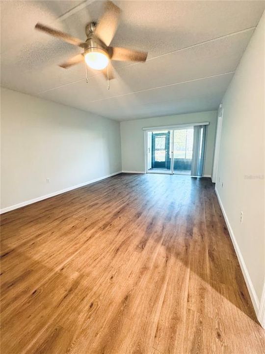 For Rent: $1,895 (2 beds, 2 baths, 879 Square Feet)