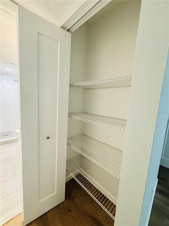 For Rent: $1,895 (2 beds, 2 baths, 879 Square Feet)