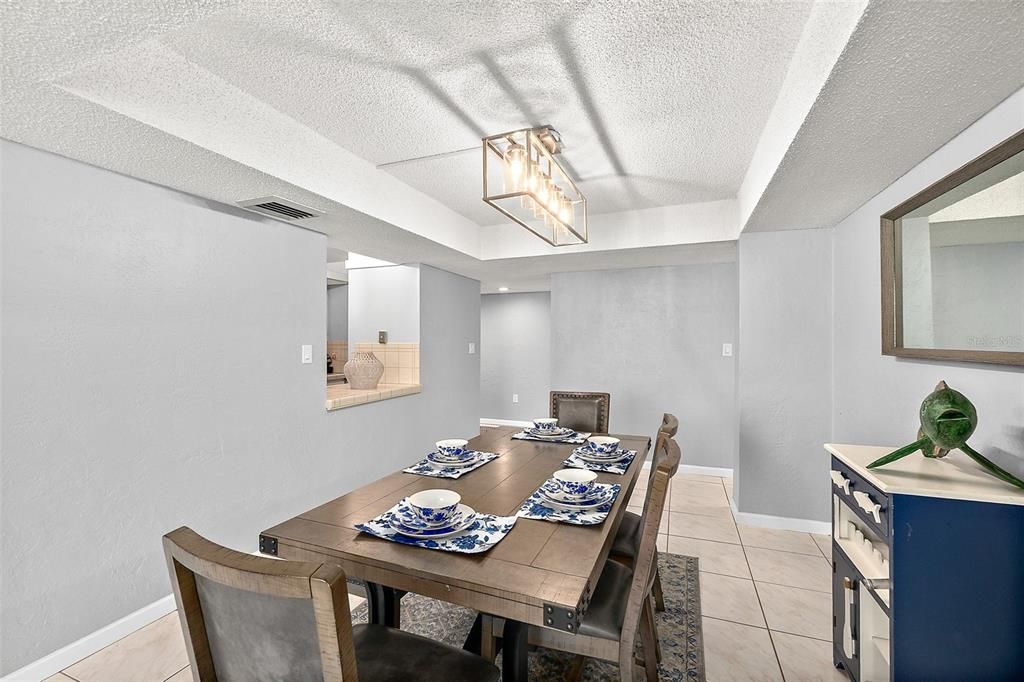 На продажу: $399,900 (3 спален, 3 ванн, 1533 Квадратных фут)