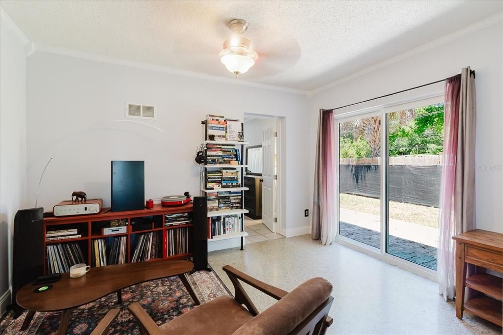 En Venta: $375,000 (3 camas, 2 baños, 1558 Pies cuadrados)