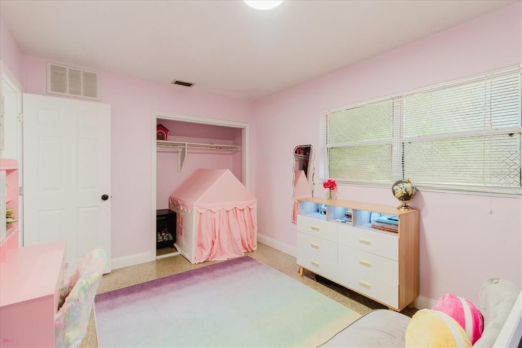 En Venta: $375,000 (3 camas, 2 baños, 1558 Pies cuadrados)