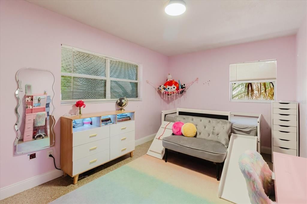 En Venta: $375,000 (3 camas, 2 baños, 1558 Pies cuadrados)