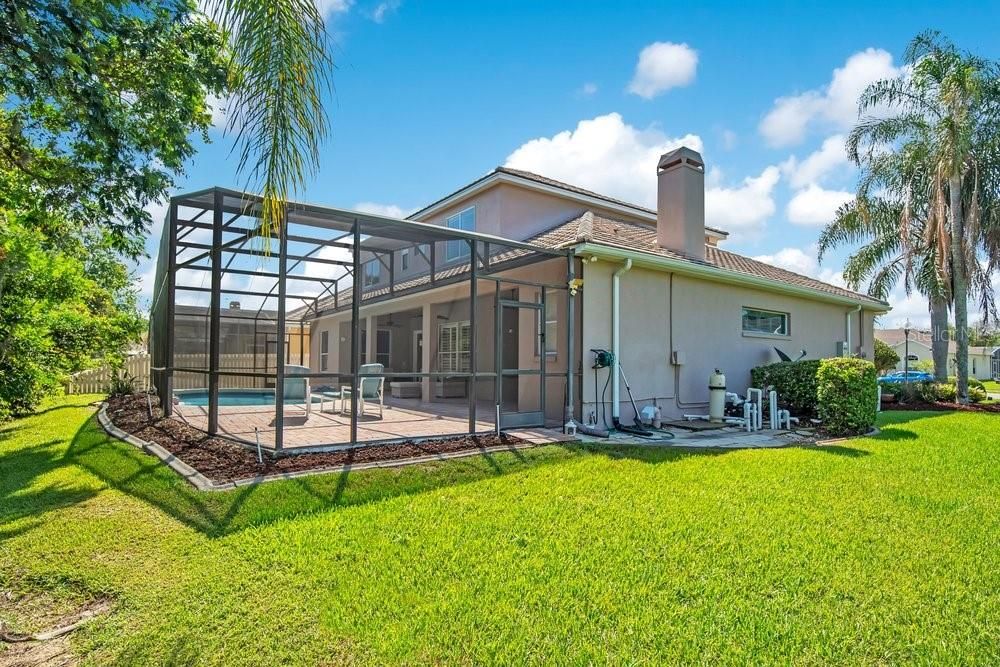 Activo con contrato: $699,000 (4 camas, 4 baños, 3445 Pies cuadrados)