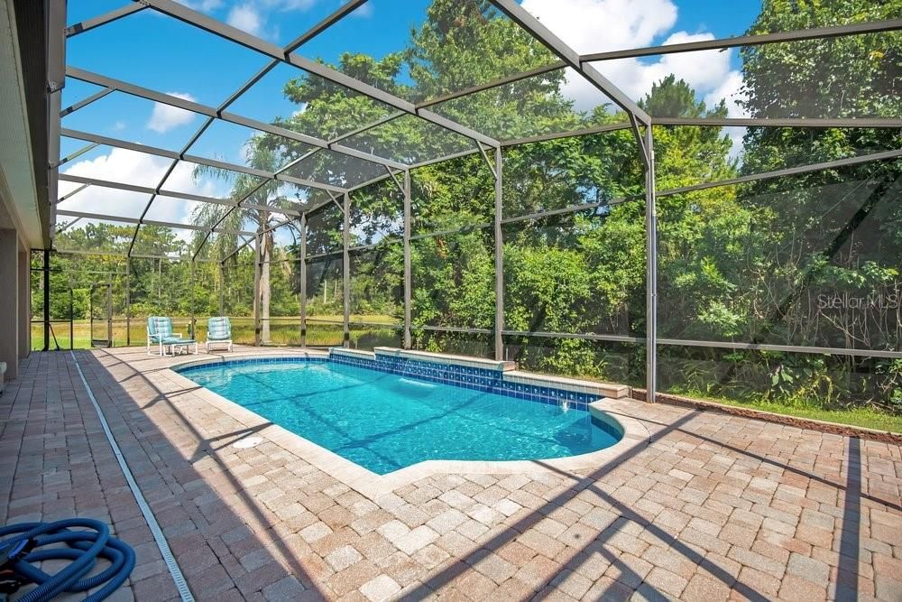 Activo con contrato: $699,000 (4 camas, 4 baños, 3445 Pies cuadrados)