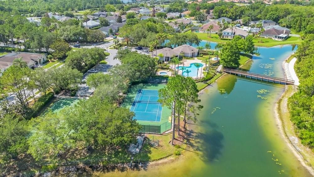 Activo con contrato: $699,000 (4 camas, 4 baños, 3445 Pies cuadrados)