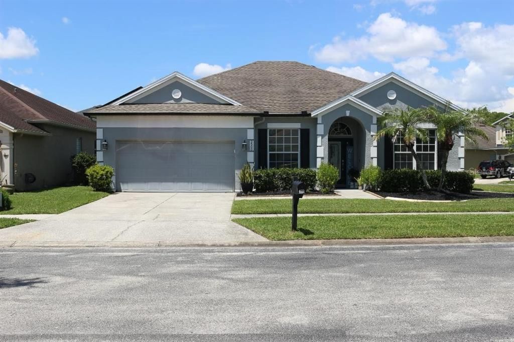For Sale: $499,850 (4 beds, 2 baths, 1987 Square Feet)