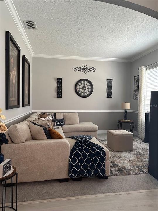 For Sale: $499,850 (4 beds, 2 baths, 1987 Square Feet)