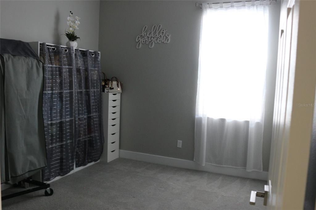 For Sale: $499,850 (4 beds, 2 baths, 1987 Square Feet)