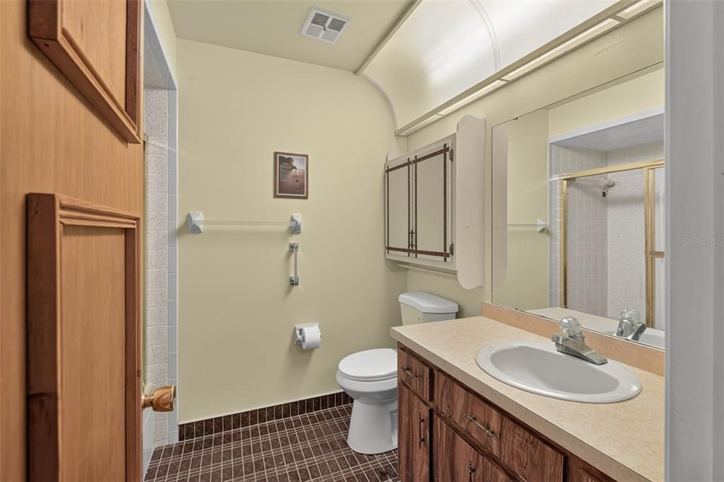 For Sale: $239,900 (2 beds, 2 baths, 1436 Square Feet)